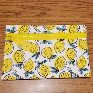 🏷 ipsy Lemon Pattern Pouch with Yellow Zipper